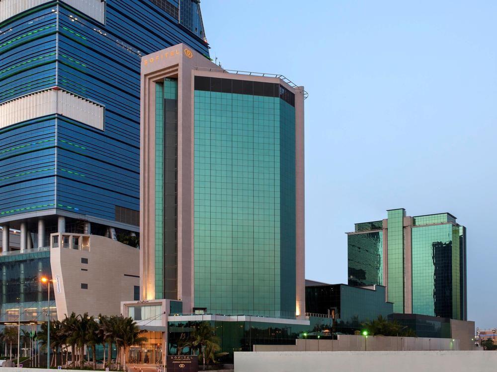 The Venue Jeddah Corniche Ξενοδοχείο Εξωτερικό φωτογραφία The headquarters of the Central Bank of Kuwait in Kuwait City