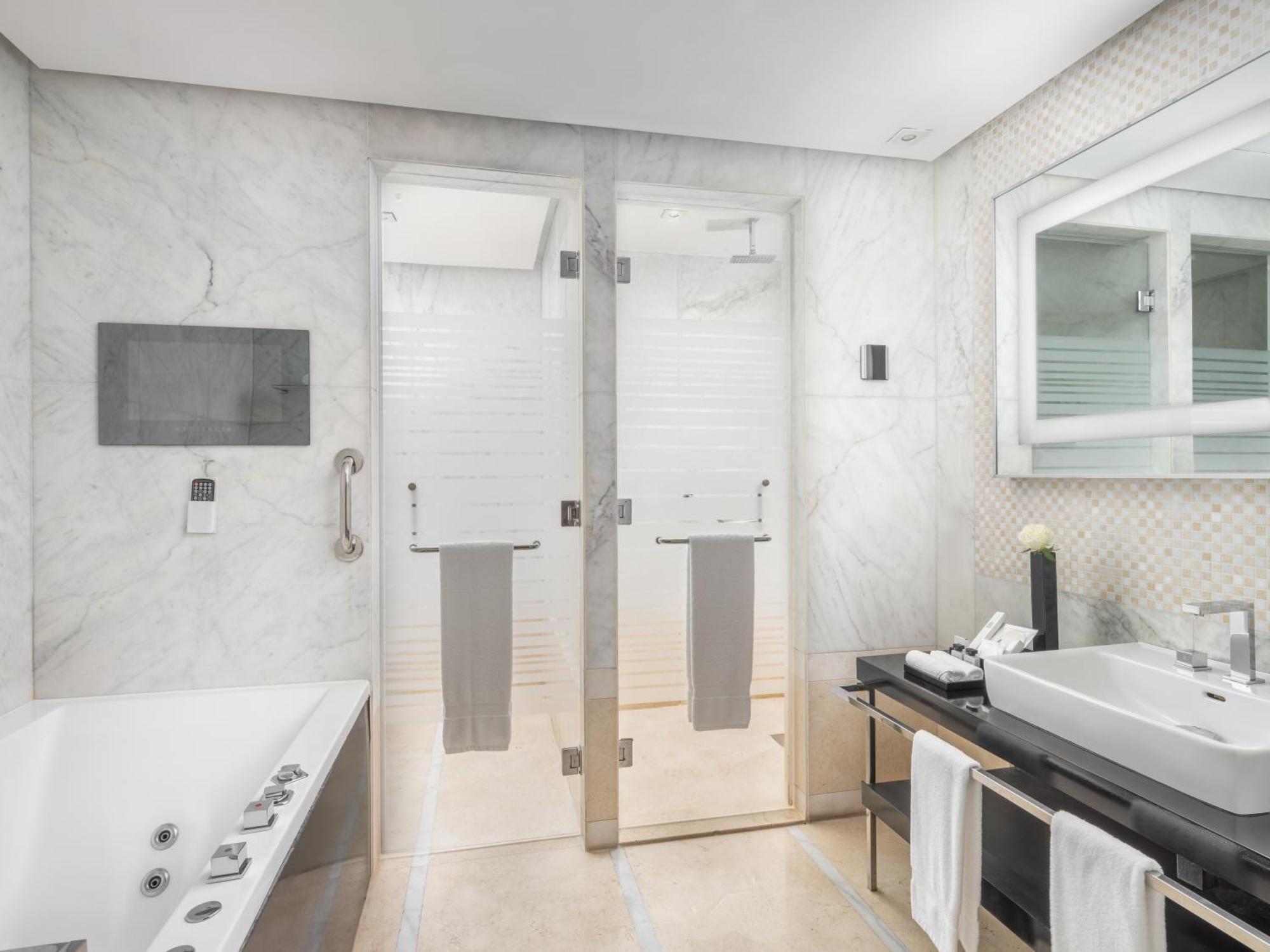 The Venue Jeddah Corniche Ξενοδοχείο Εξωτερικό φωτογραφία Bathroom