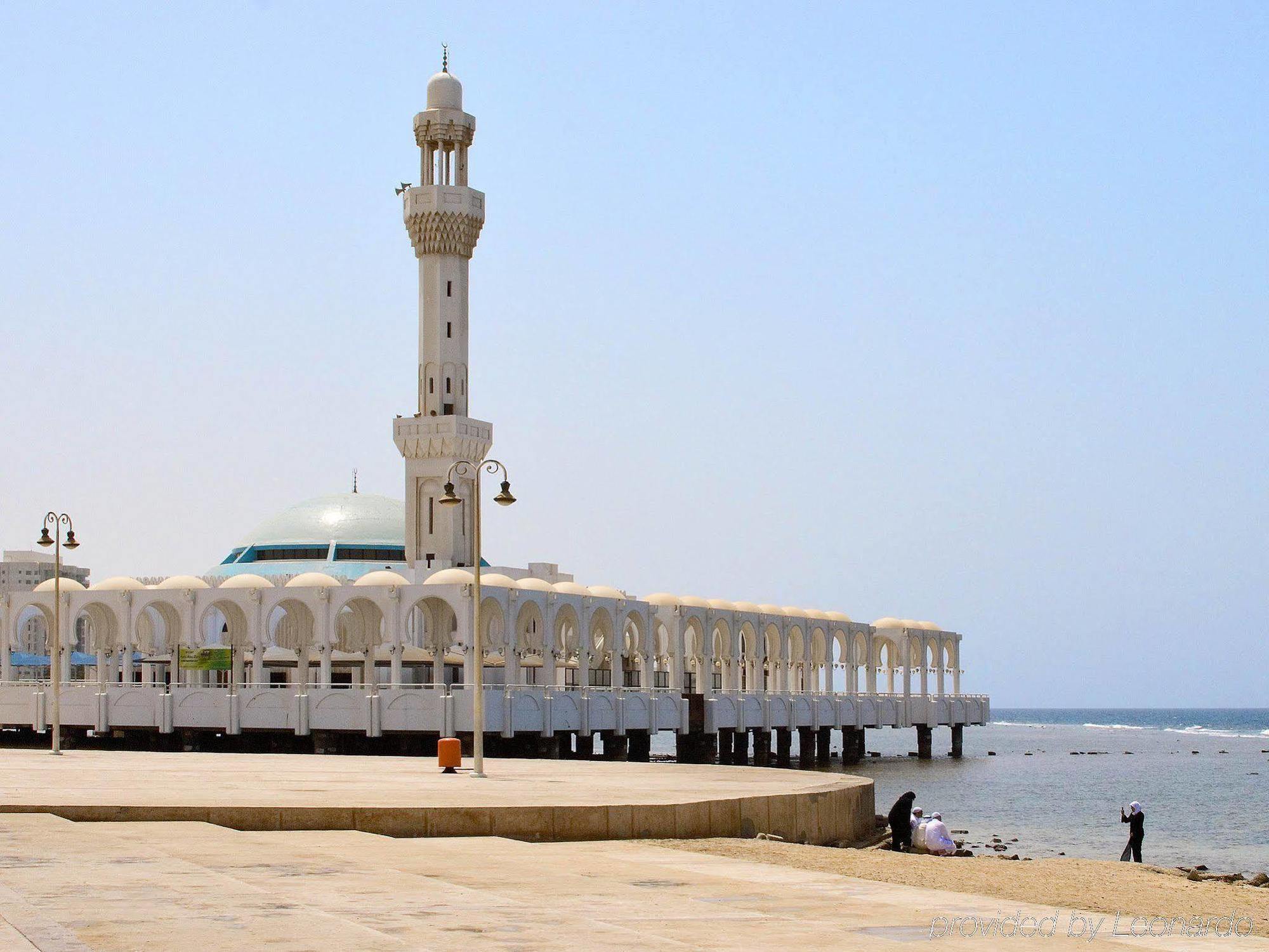 The Venue Jeddah Corniche Ξενοδοχείο Εξωτερικό φωτογραφία Al-Rahmah Mosque